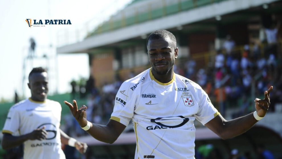 Real Santa Cruz se nutre del fútbol dominicano con la contratación de López