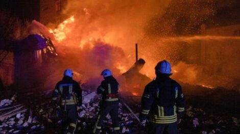 Rusia ataca Járkov en venganza por bombardeo a Bélgorod