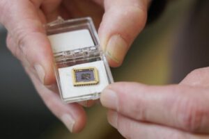 Semiconductor de grafeno para dispositivos más pequeños y rápidos