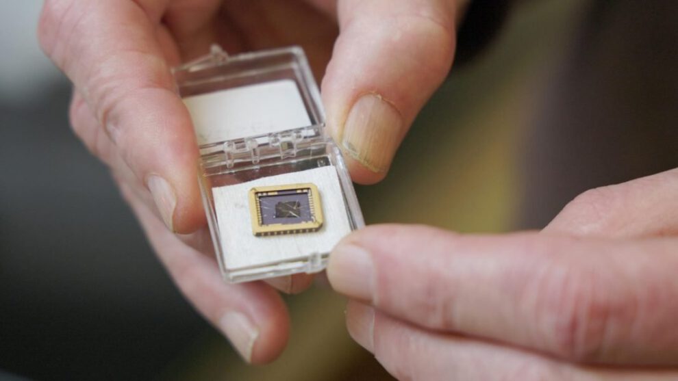 Semiconductor de grafeno para dispositivos más pequeños y rápidos
