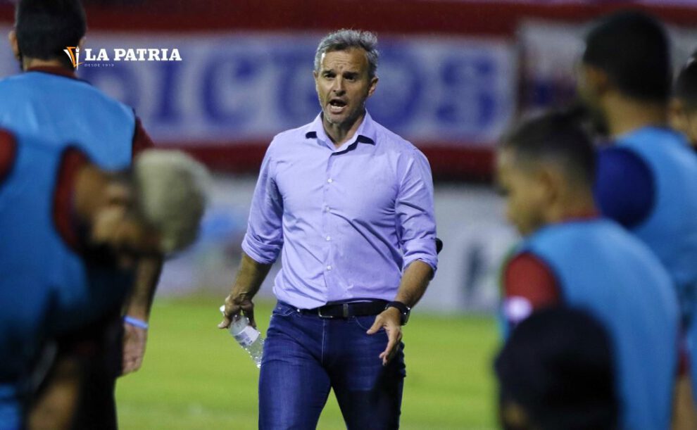 Pablo Lavallén dirigirá al campeón boliviano en esta temporada