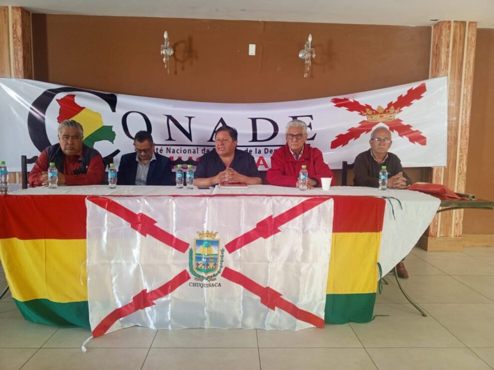 Conade marcha en Sucre para exigir cierre de tribunales judiciales