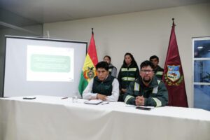 DAB bloqueo estibadores en Aduana Interior Oruro