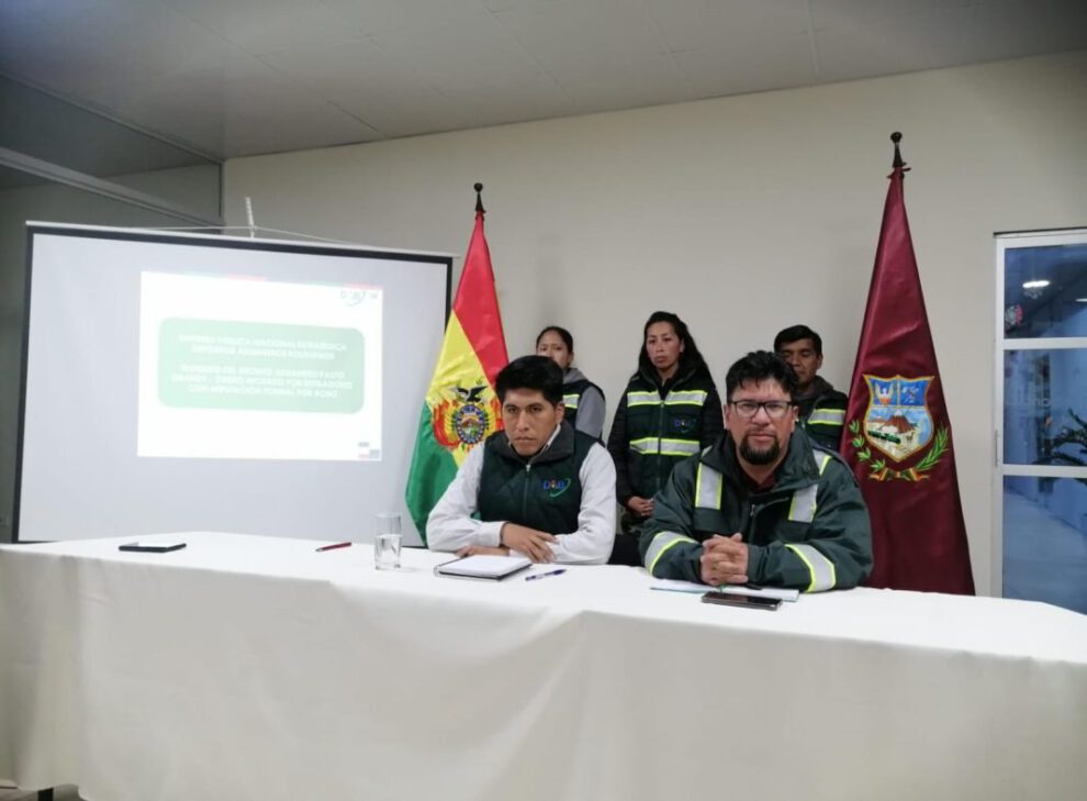 DAB bloqueo estibadores en Aduana Interior Oruro