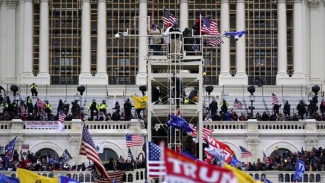 Los seguidores del expresidente Donald Trump durante el asalto al Capitolio