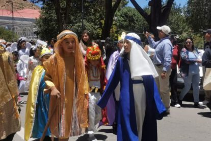Oruro celebra el Día de los Reyes Magos