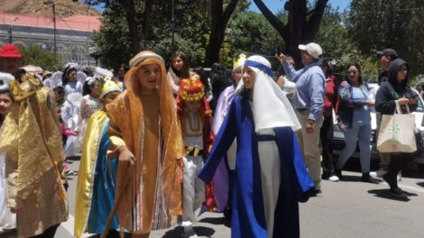 Oruro celebra el Día de los Reyes Magos