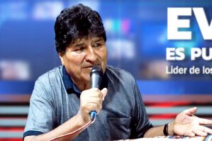 Gobernación de Santa Cruz en conflicto por Evo Morales y Mario Aguilera