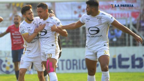 Cristian Farah entrenador Real Santa Cruz