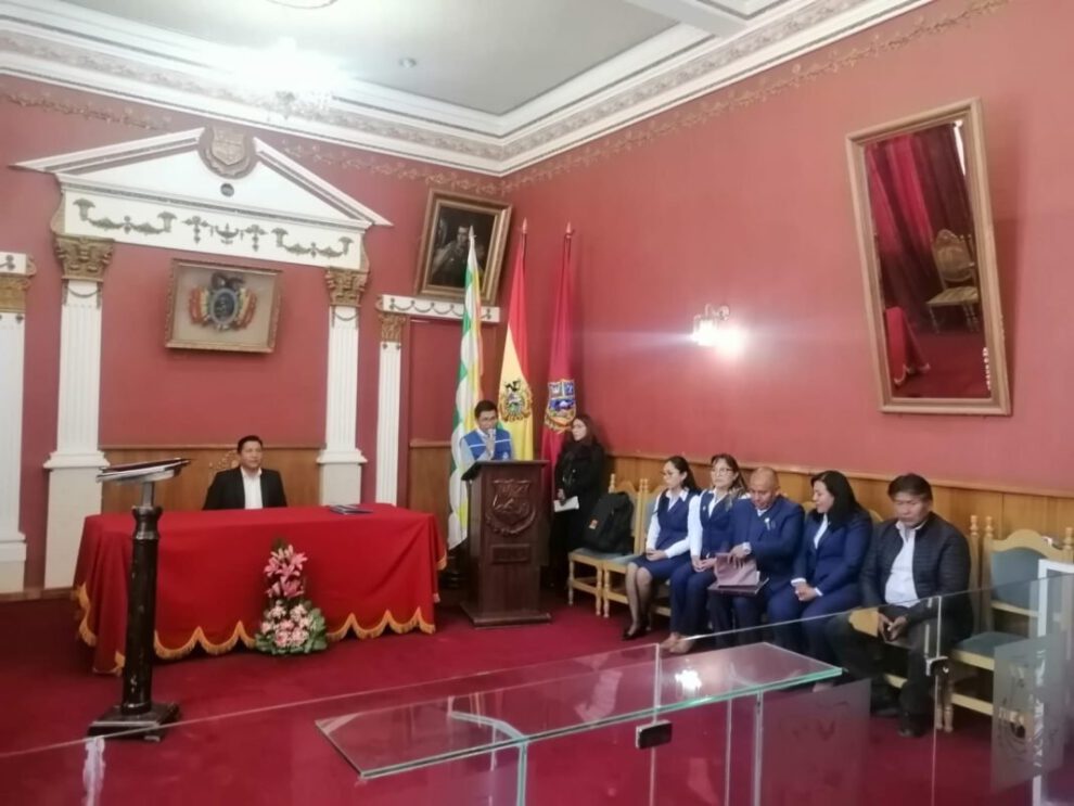 Alcalde Adhemar Wilcarani ratificó a otros secretarios