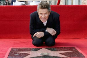 Willem Dafoe recibe estrella en el Paseo de la Fama