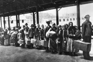 Héroe inmigrante y su impacto en la sociedad