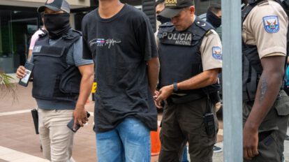 Asalto armado a canal de televisión en Ecuador