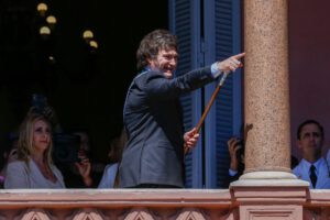 Javier Milei en el balcón de la Casa Rosada