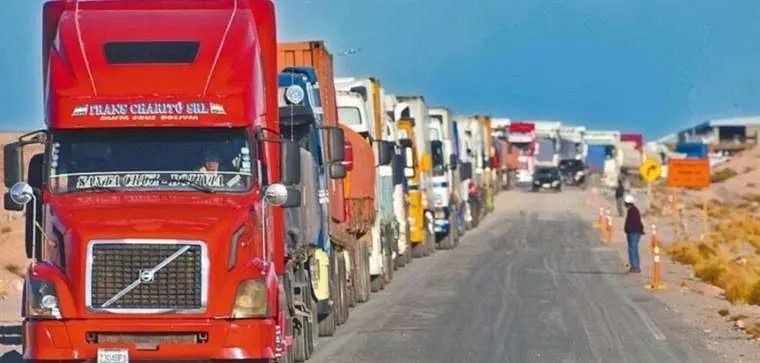 Transporte Pesado en emergencia por controles y multas al diésel de baja calidad en Perú