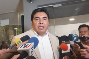 Gobernador de Santa Cruz solicita entrevista desde la cárcel