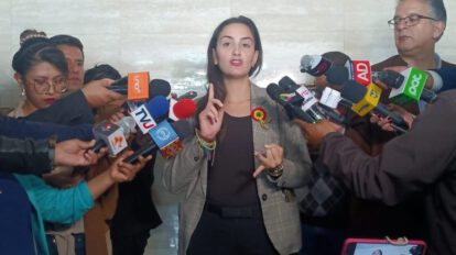 Conflicto por Gobernación de Santa Cruz: Diputada Luisa Nayar insta a Camacho y Aguilera a buscar soluciones