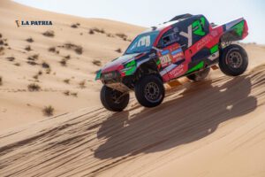 El piloto saudí Yazeed Al Rajhi abandona el Dakar 2024