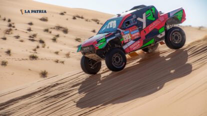 El piloto saudí Yazeed Al Rajhi abandona el Dakar 2024