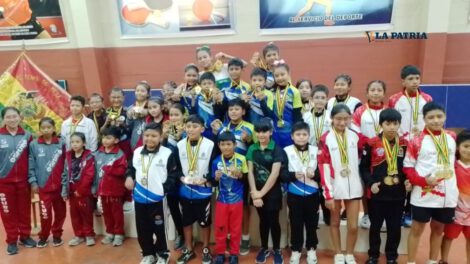 Torneo nacional de tenis de mesa en Oruro