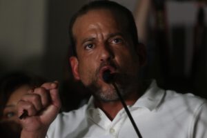 Luis Fernando Camacho en huelga ciudadana por el censo poblacional