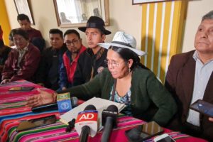 Carnaval de Oruro 2024 con danzarines y músicos autorizados