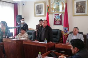 Freddy Mamani presidente Concejo Municipal