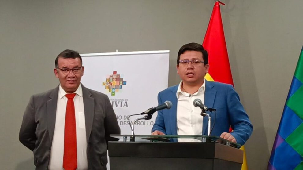 Incentivos para censistas anunciados por el ministro Sergio Cusicanqui