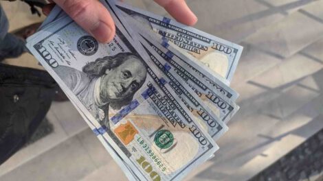 Remesas en dólares según la normativa de ASFI