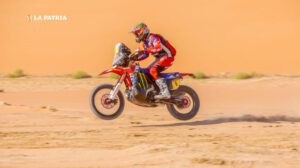 Ricky Brabec en plena competencia en el Rally Dakar