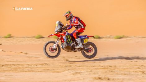 Ricky Brabec en plena competencia en el Rally Dakar