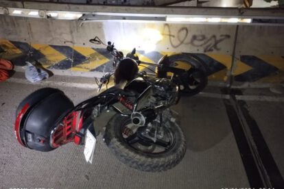 Accidente vial en Villarroel: motociclista pierde la vida tras chocar y caer