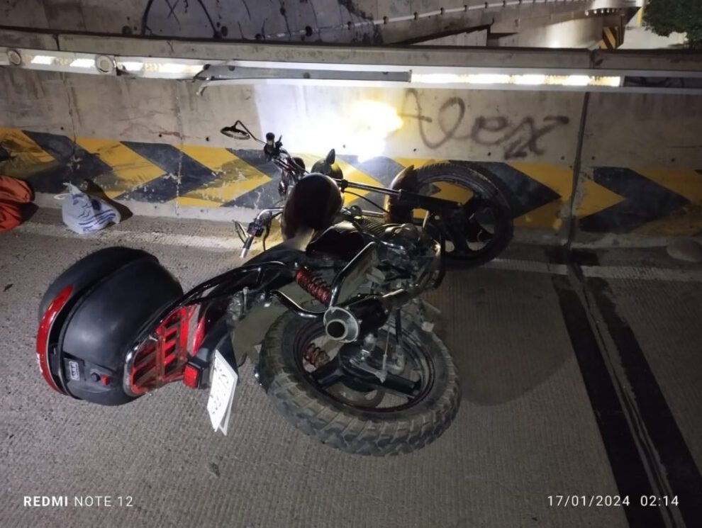 Accidente vial en Villarroel: motociclista pierde la vida tras chocar y caer