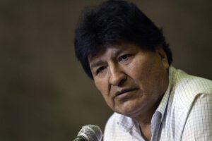 Evo Morales exige renuncia de autoridades judiciales