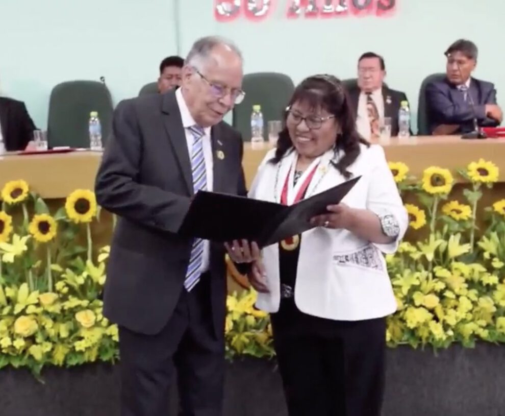 Colegio Médico de Oruro celebra 50 años de lucha y formación profesional
