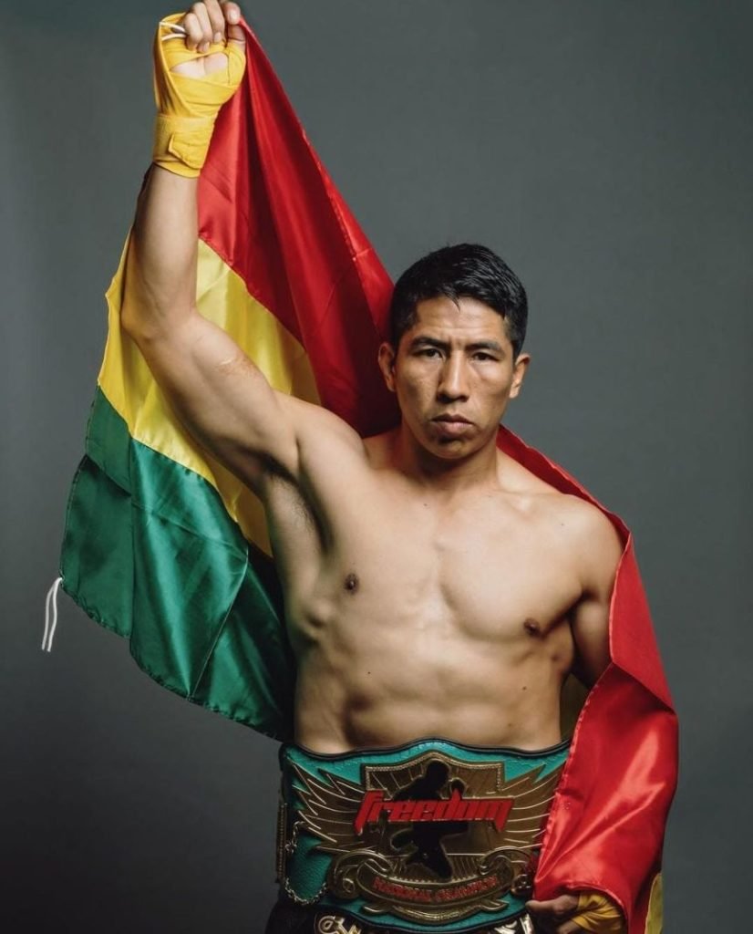 Boxeador boliviano Marcos Vásquez retiene su título mundial