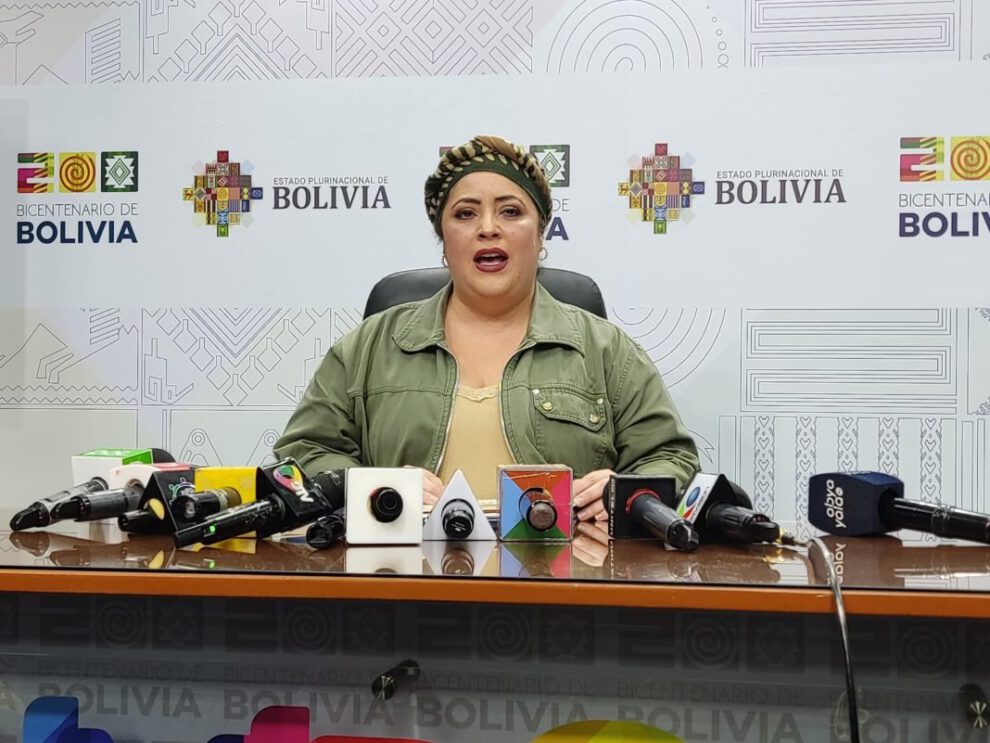 Bloqueos en Bolivia según ministra María Nela Padra