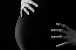 Defectos de nacimiento: causas y prevención para un embarazo saludable