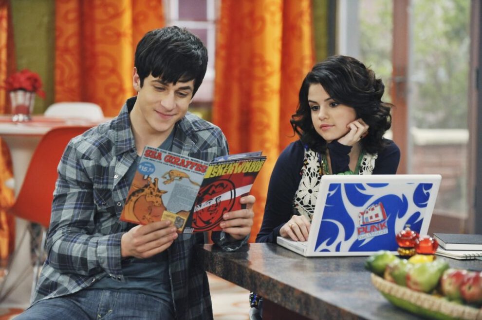 Selena Gómez regresa como Alex Russo en la secuela de Wizards of Waverly Place
