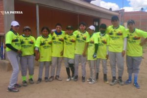 Ingenieros campeón béisbol mixto Sub-15