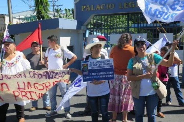 Crisis democrática en Centroamérica