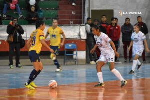 Copa Simón Bolívar de Futsal damas entre Always Ready y Víctor Muriel