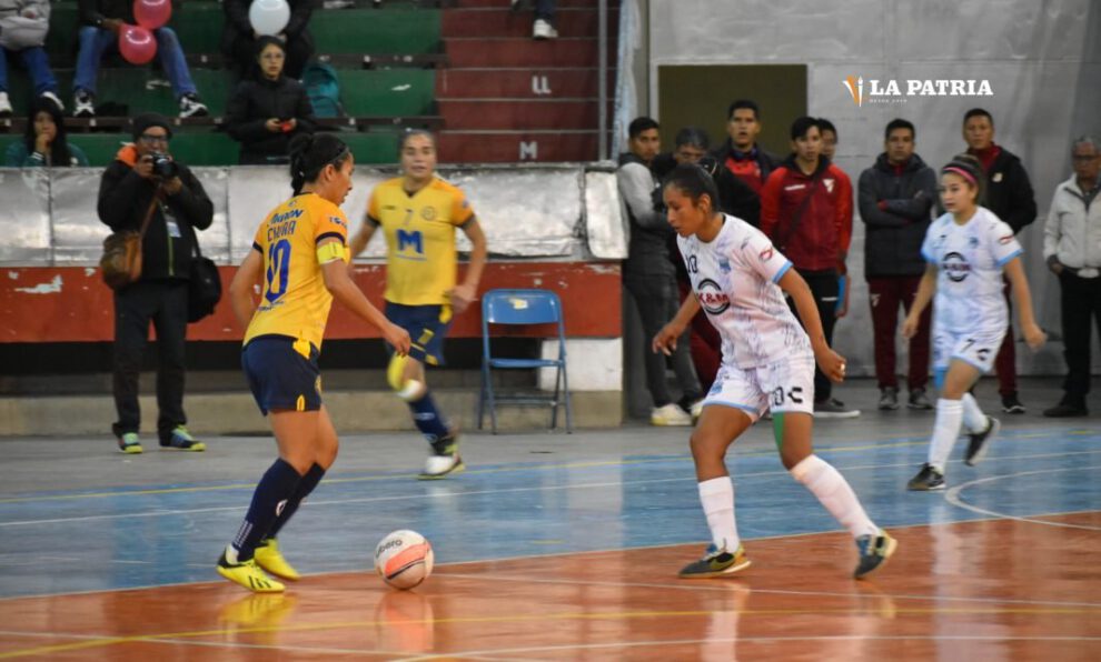 Copa Simón Bolívar de Futsal damas entre Always Ready y Víctor Muriel