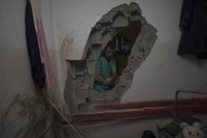 Ataques israelíes en Gaza causan al menos 210 muertos y 386 heridos