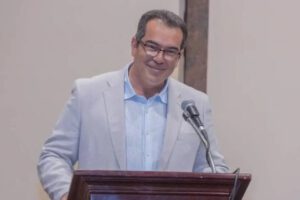 Aguilera como Gobernador de Santa Cruz