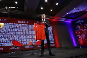 Ricardo Gareca seleccionador de Chile en su presentación oficial