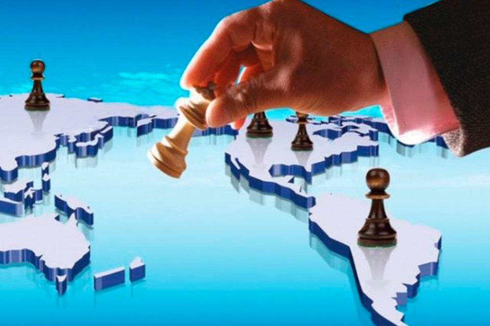 Proyección geopolítica de América Latina