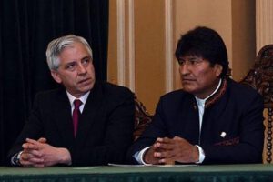 Evo Morales y Álvaro García Linera en el Tribunal de Sentencia