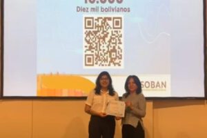Premio de Periodismo Económico obtenido por Laura Ponce Torrejón