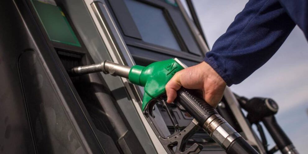 Decomiso de gasolina en la estación de servicio